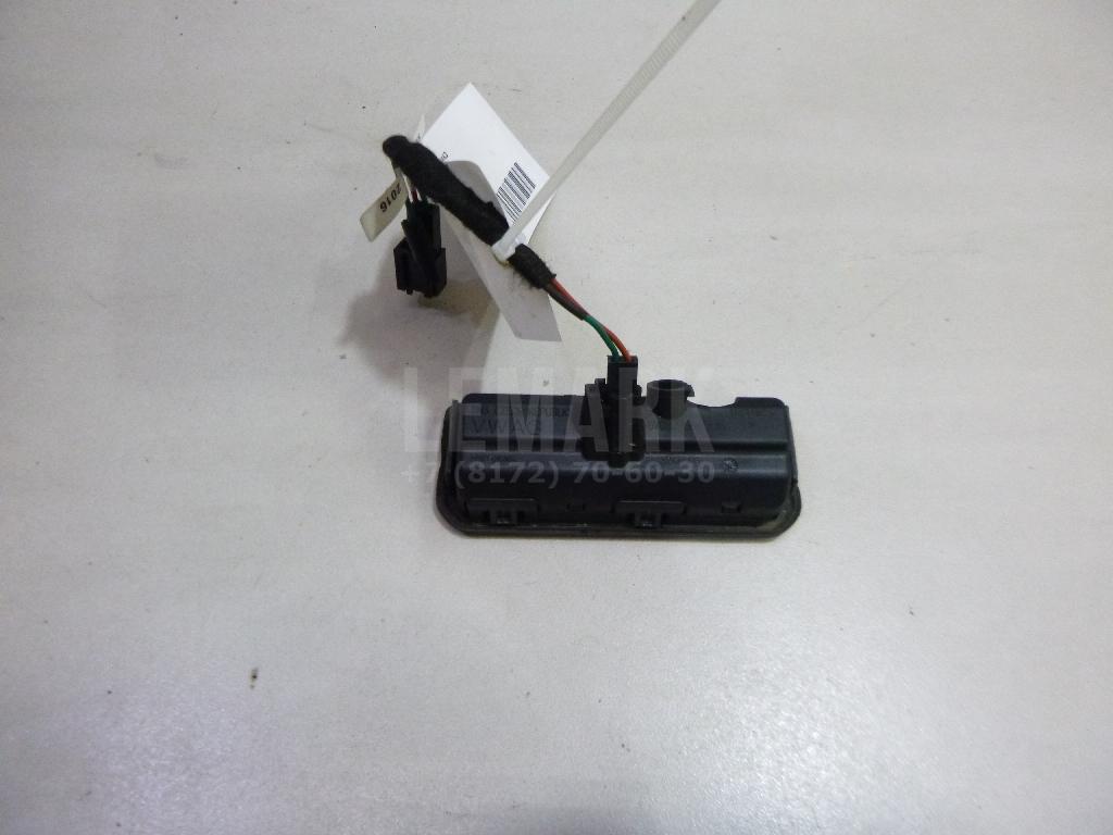 Кнопка открывания багажника для  BMW 1-serie E82/E88 2007-2013