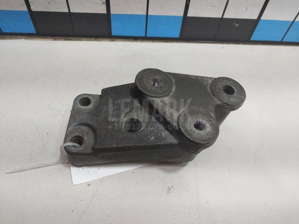 Кронштейн КПП левый 90538553 GM