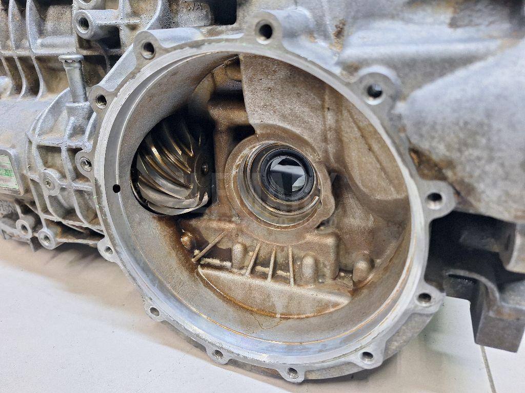 Корпус КПП для  BMW 3-serie E92/E93 2006-2012