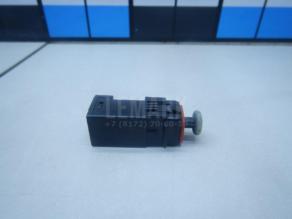 Датчик включения стопсигнала 55701395 GM
