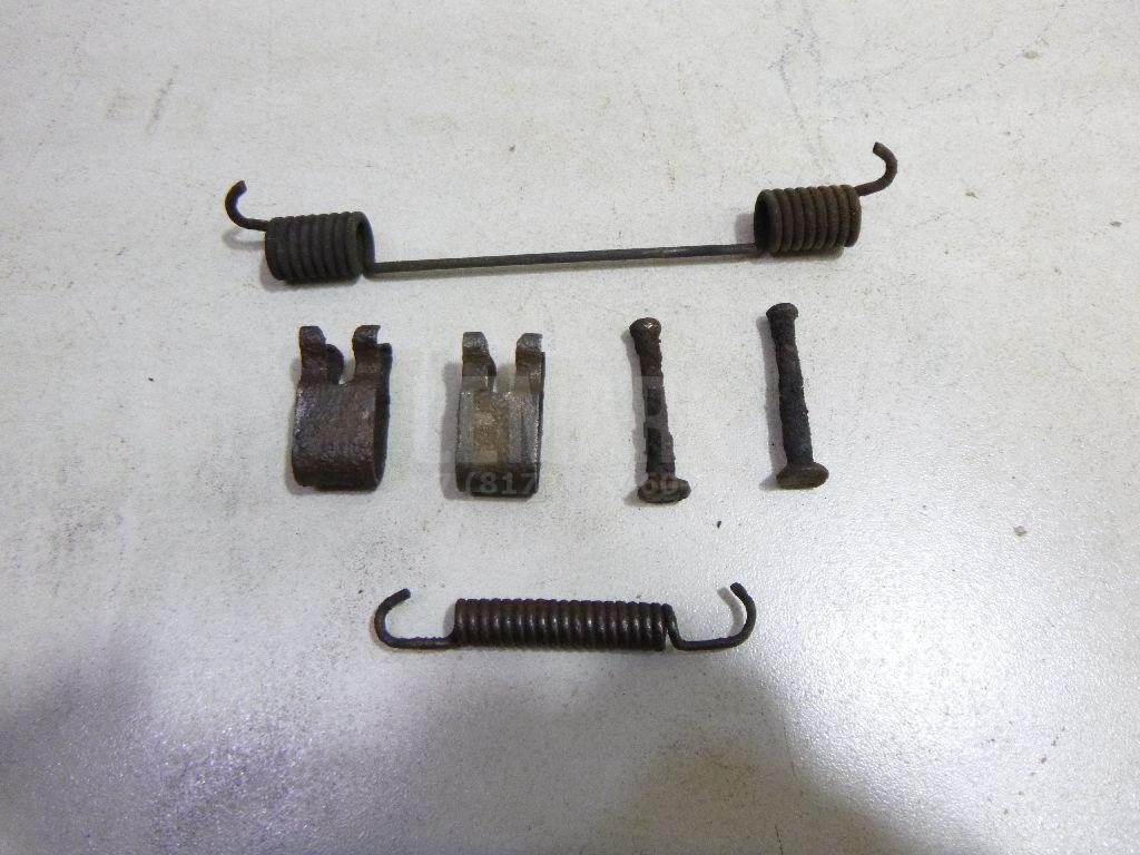 Установочный к-кт задних колодок 5039023 Ford