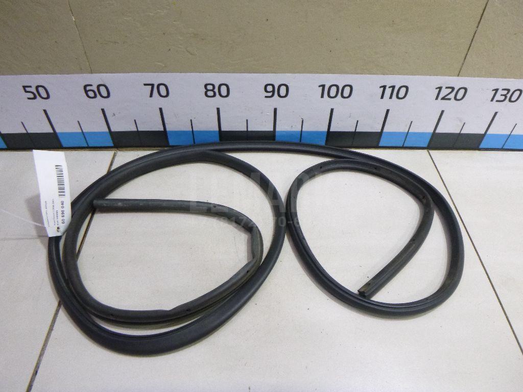 Уплотнитель двери 1495865 Ford