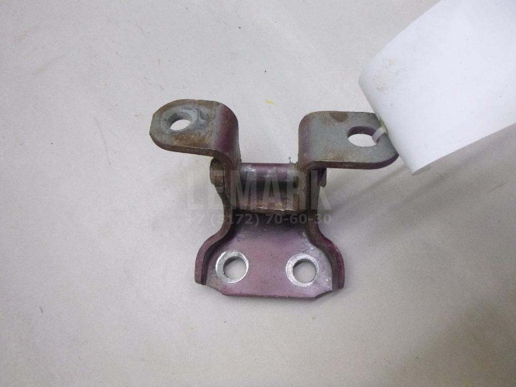 Петля двери передней правой нижняя 6873033020 Toyota