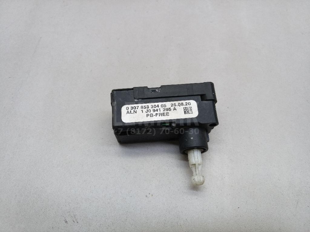 Моторчик корректора фары 1J0941295A VAG