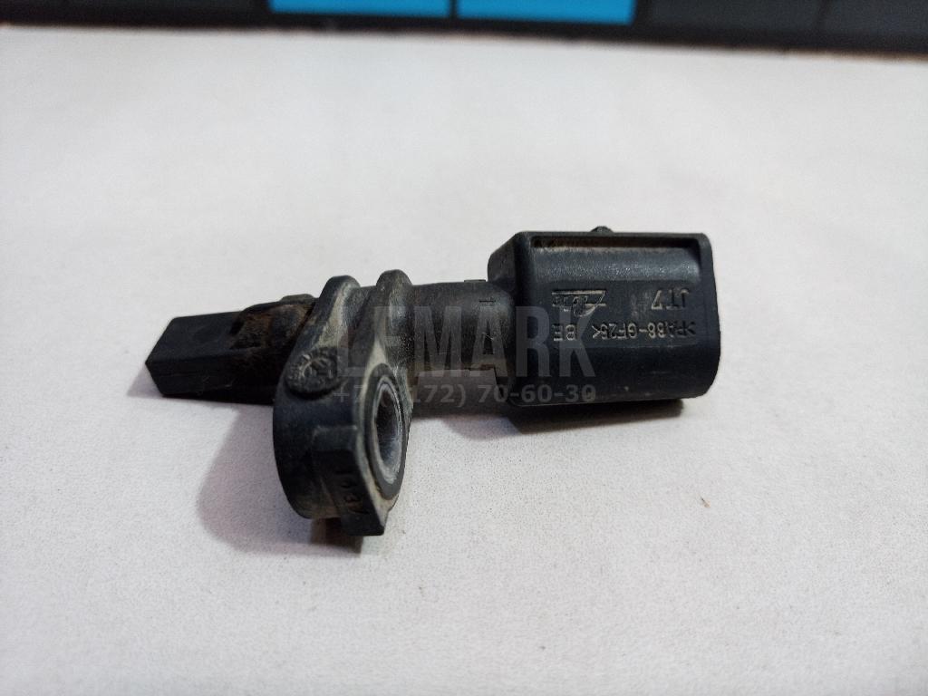 Датчик ABS передний правый WHT003860 VAG
