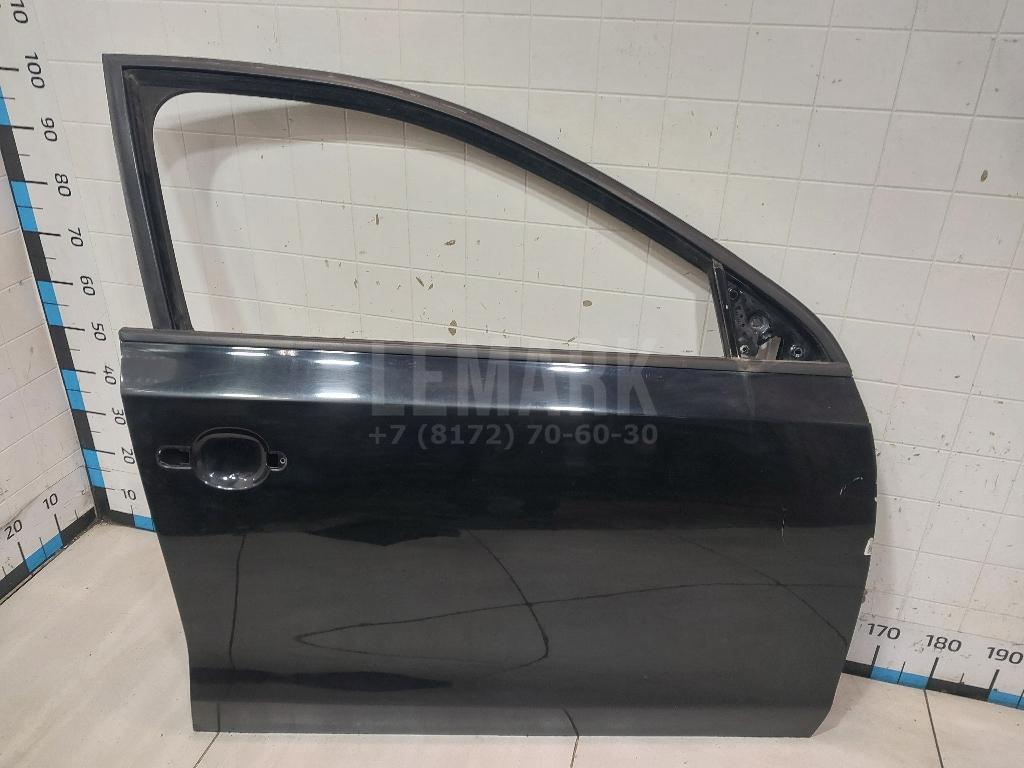 Дверь передняя правая 5C6831056E VAG