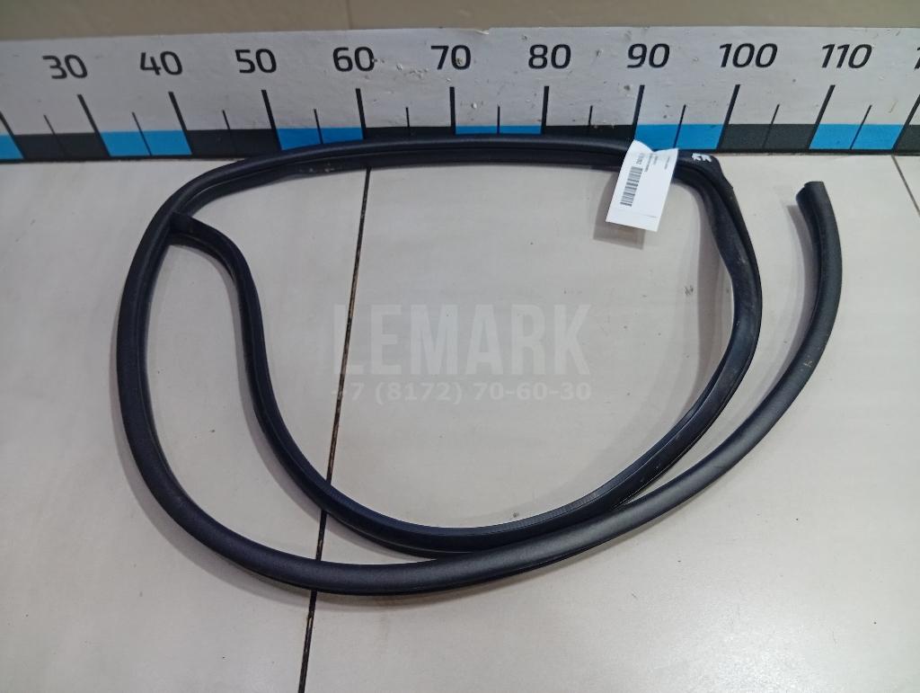 Уплотнитель двери 831201H000EQ Hyundai-Kia