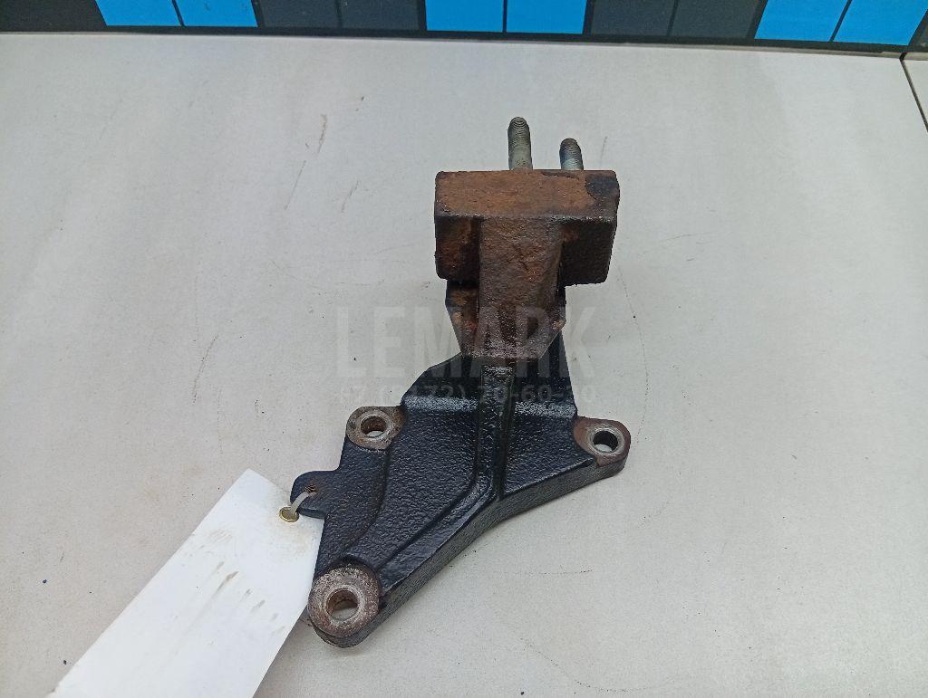 Кронштейн двигателя правый 2167023511 Hyundai-Kia