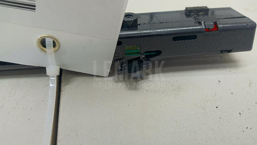 Фонарь задний (стоп сигнал) 1Z5945097 VAG