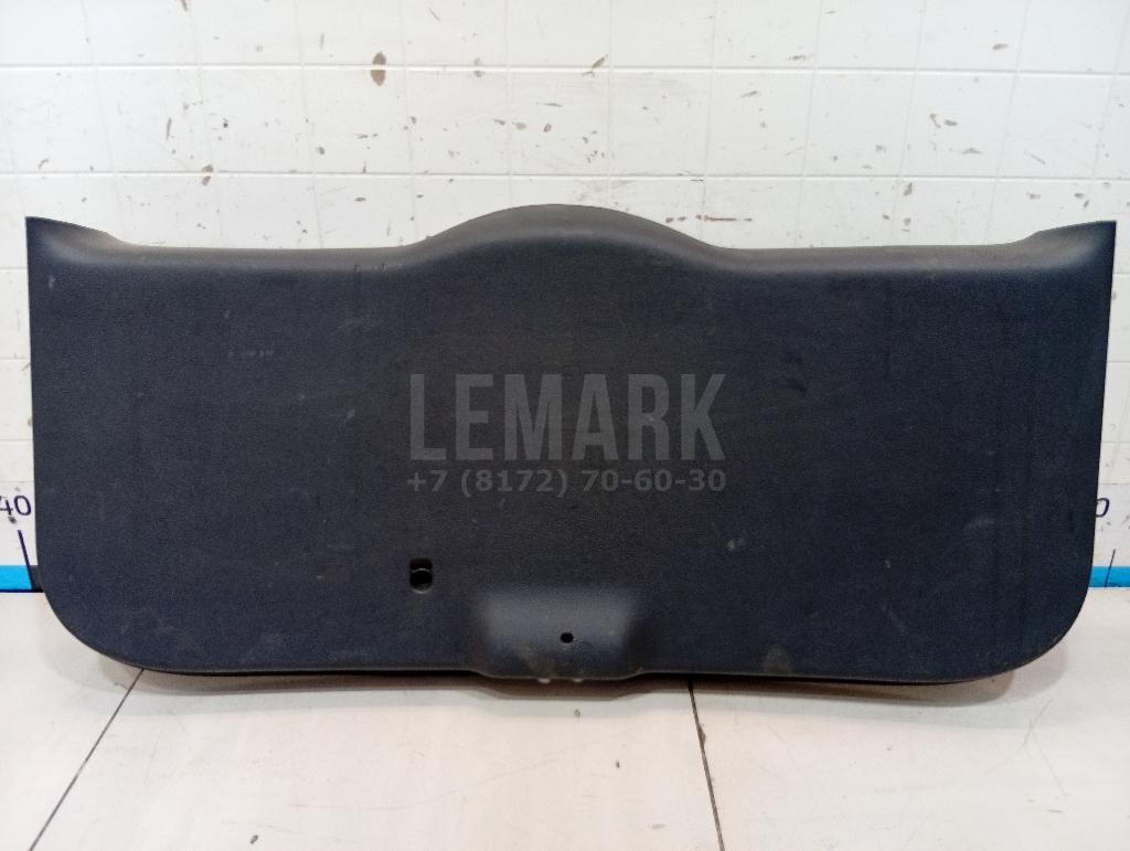 Обшивка двери багажника 5L6867975B9B9 VAG
