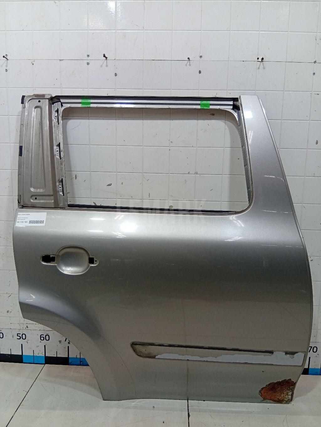Дверь задняя правая 5L0833056 VAG