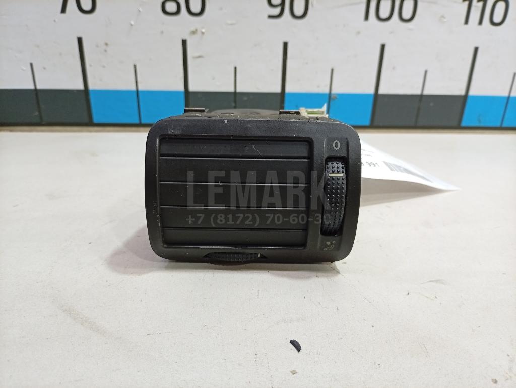 Дефлектор воздушный 3B0819703C2AQ VAG