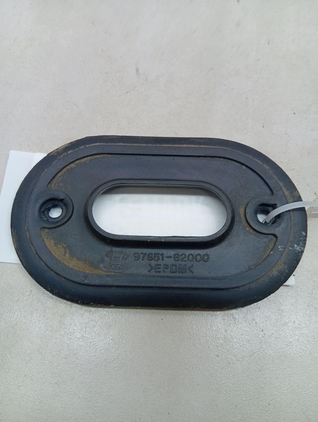 Уплотнитель (внутри) 97651B2000 Hyundai-Kia
