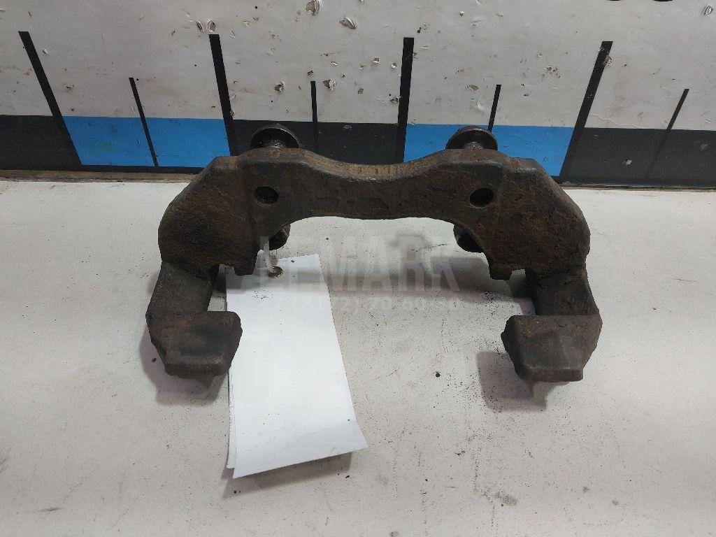 Скоба суппорта переднего 1471710 Ford