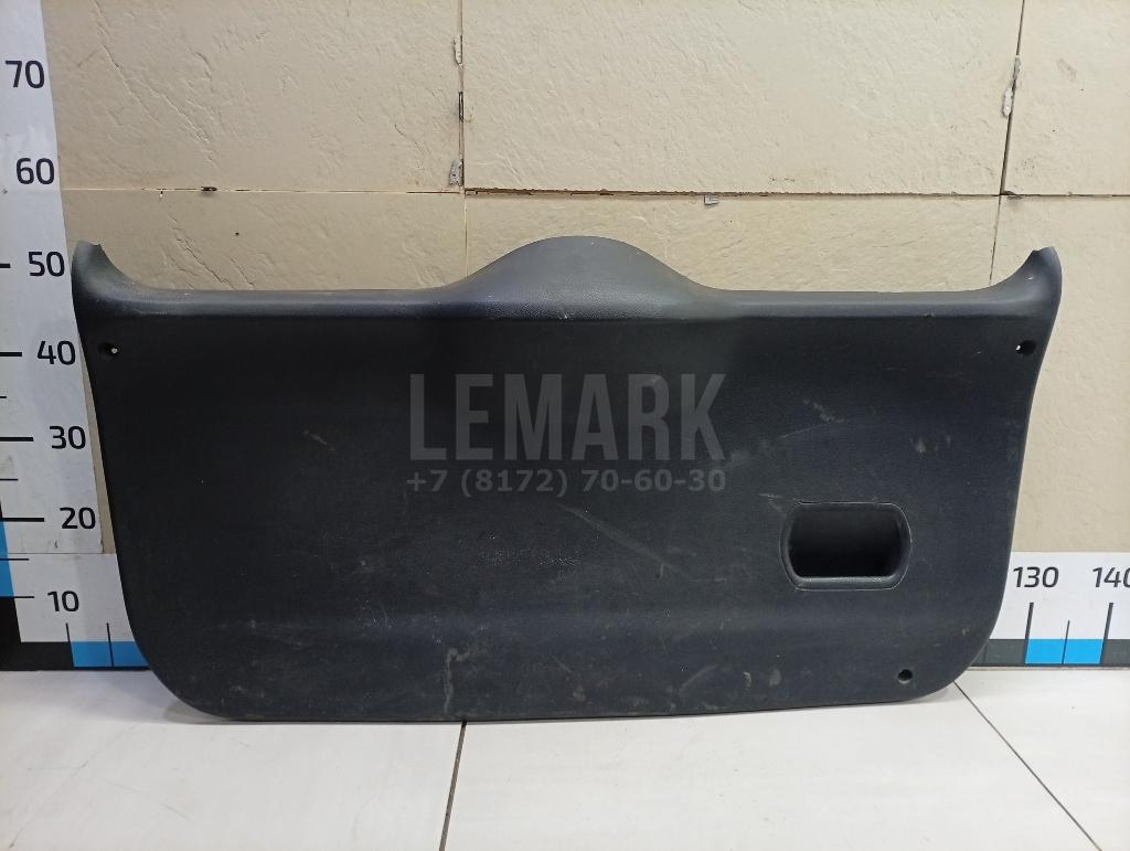 Обшивка двери багажника 1379906 Ford