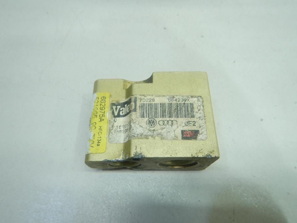 Клапан кондиционера 6N0820679C VAG