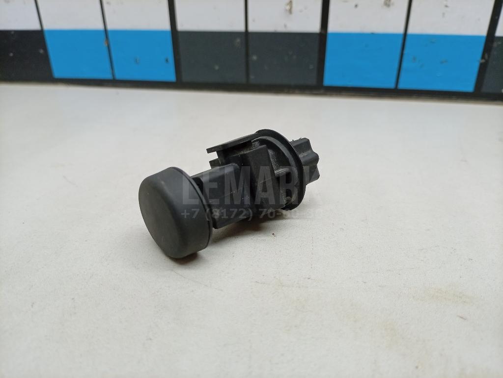 Отбойник капота 65822BR00A Nissan