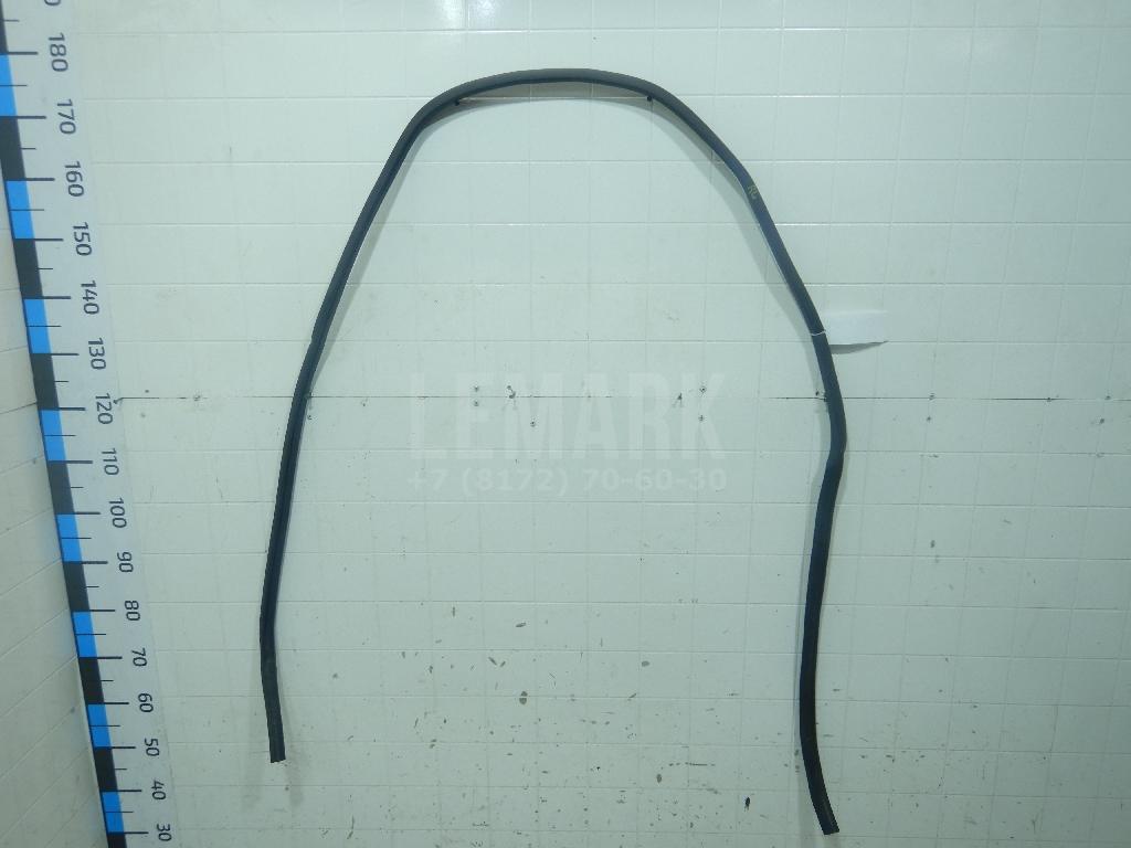 Уплотнитель двери 76924HL00A Nissan