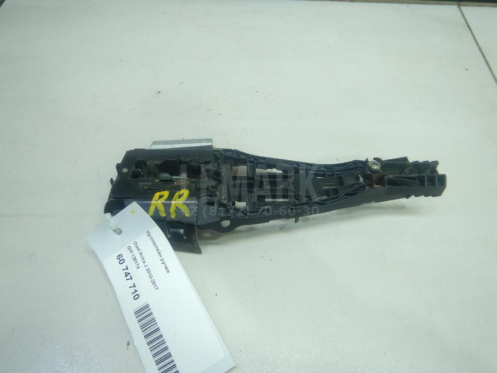 Кронштейн ручки 138174 GM