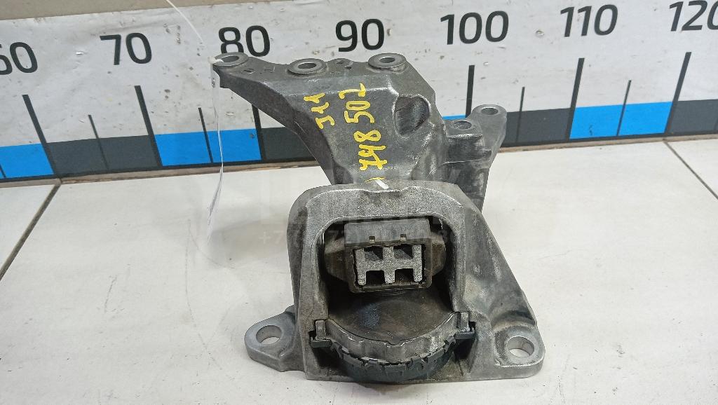 Опора двигателя правая 112104BB0B Nissan