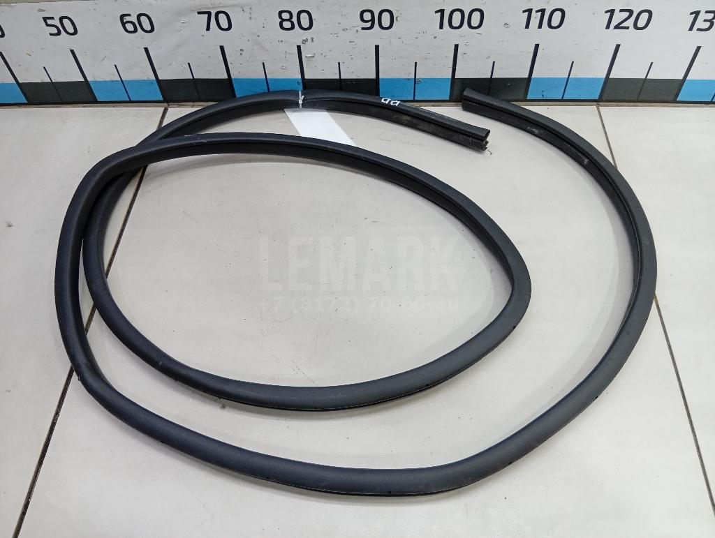 Уплотнитель двери 76923HL00A Nissan