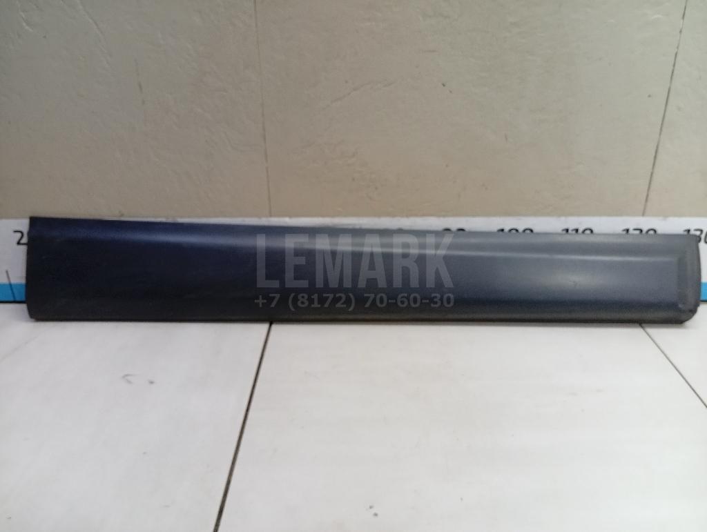 Накладка двери передней правой 80870BM90B Nissan