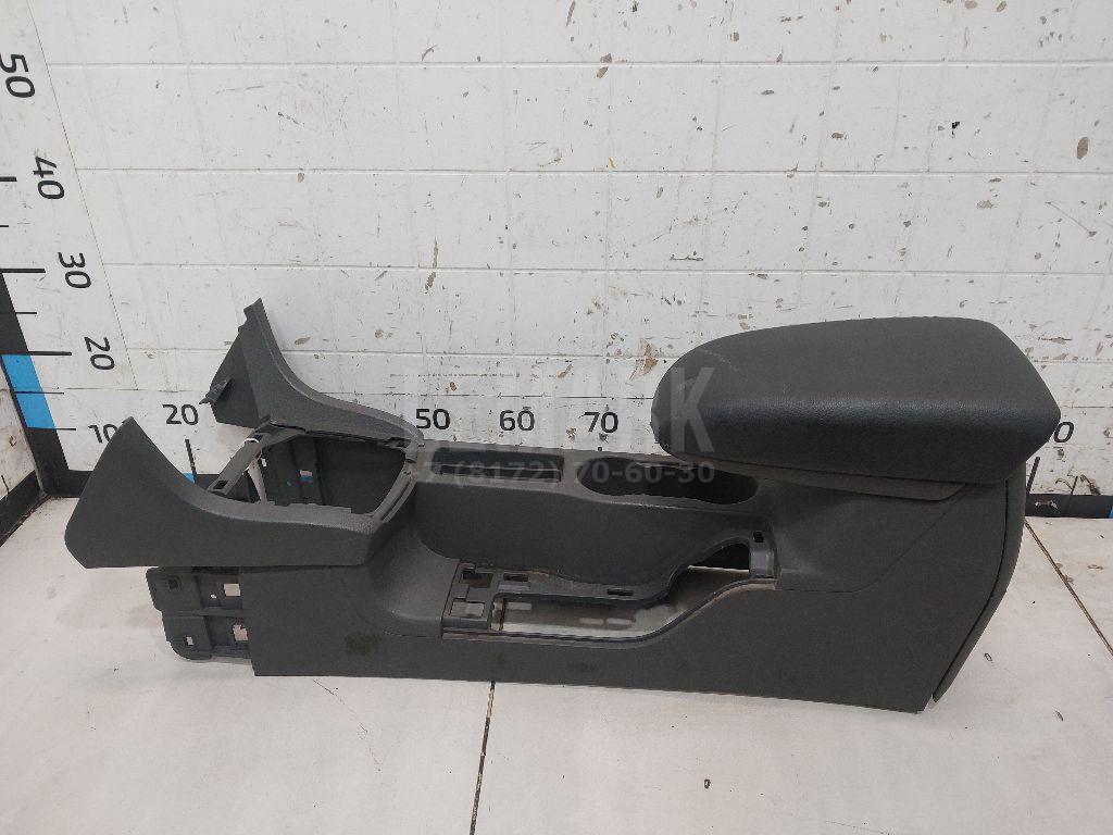 Подлокотник 1375752 Ford