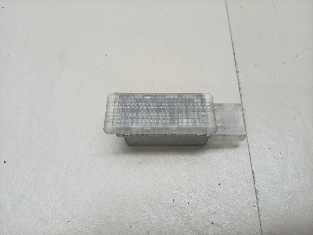 Плафон салонный 7L0947415 VAG