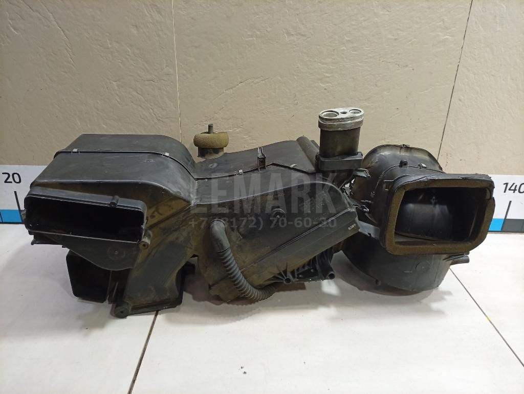 Корпус отопителя 8D1820024B VAG
