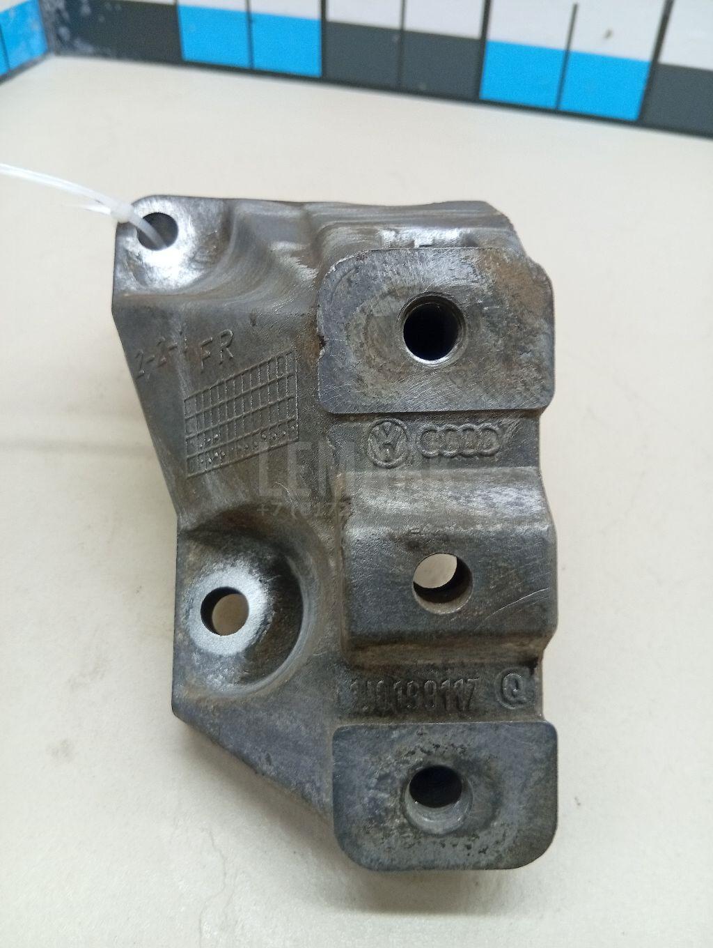 Кронштейн КПП левый 1J0199117Q VAG