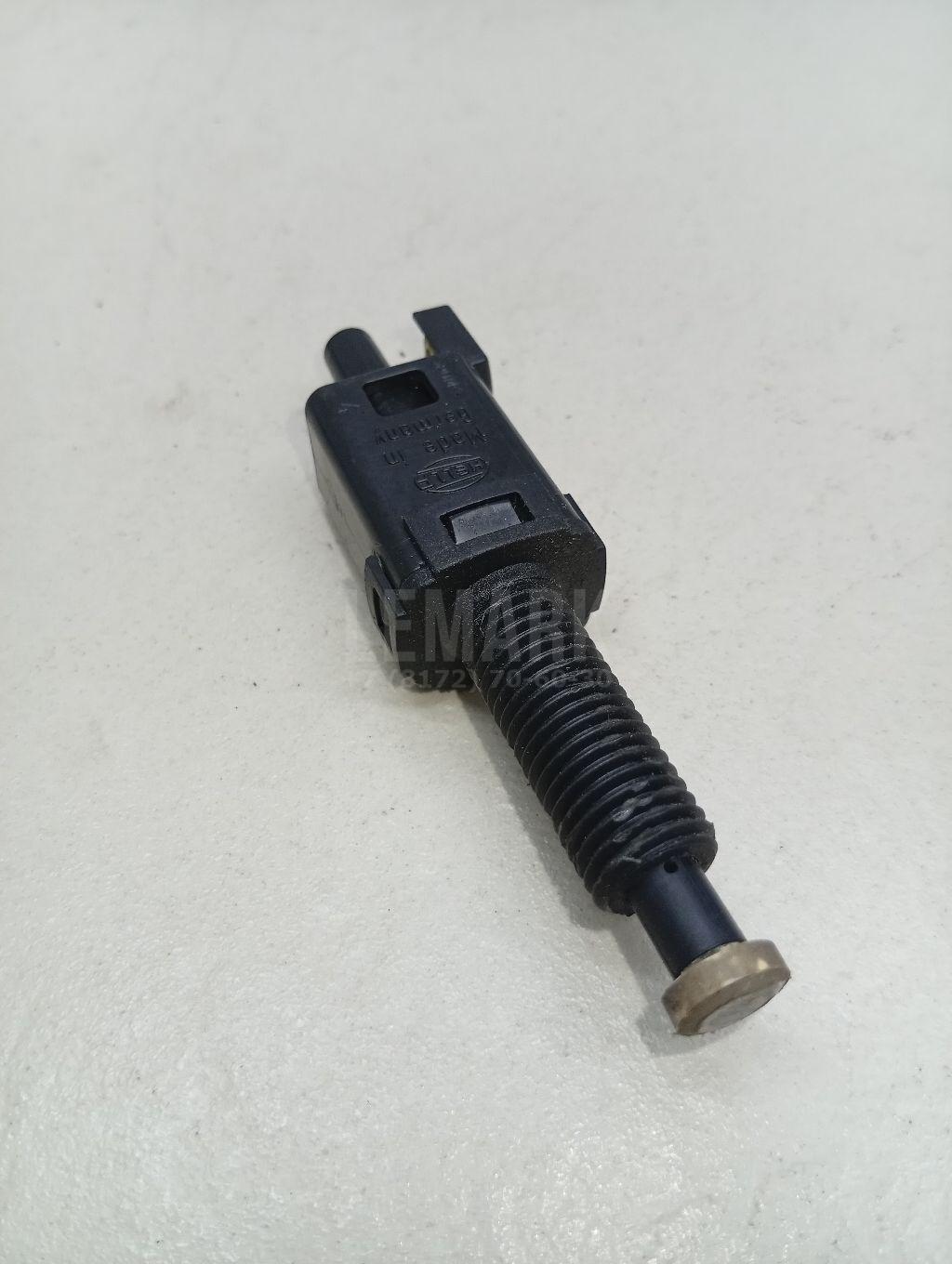 Датчик педали сцепления 811907343B VAG