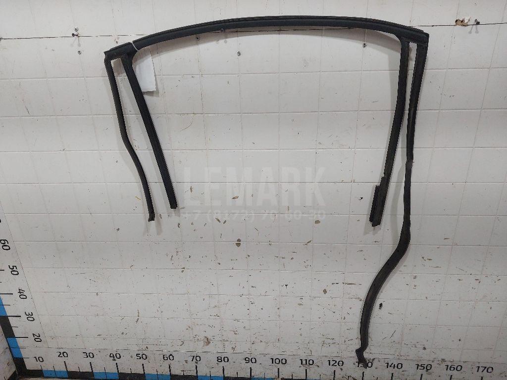 Уплотнитель стекла двери 3B5839431ABB41 VAG