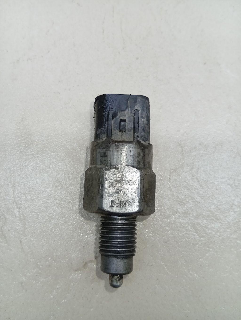 Датчик включения заднего хода 9386039003 Hyundai-Kia