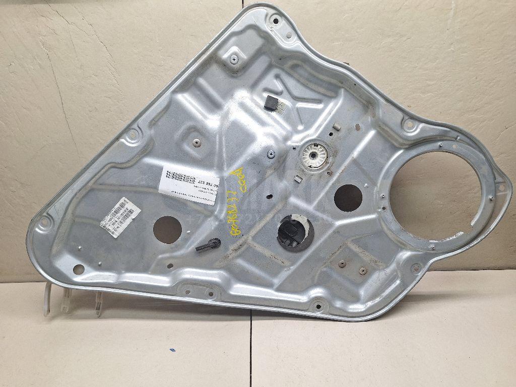 Стеклоподъемник электр. задний левый 834711H010 Hyundai-Kia