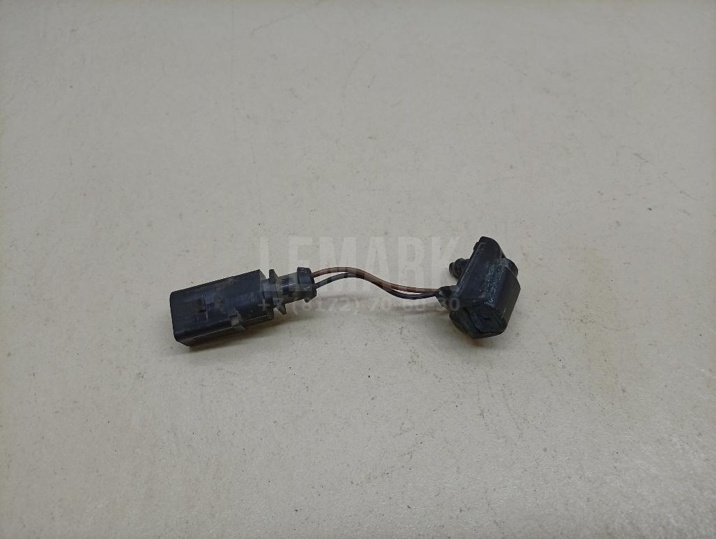 Форсунка омывателя лобового стекла 1Z0955986 VAG