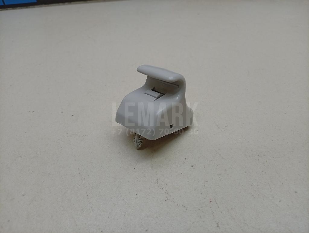 Крючок солнцезащитного козырька 8204121XKR02A Great Wall