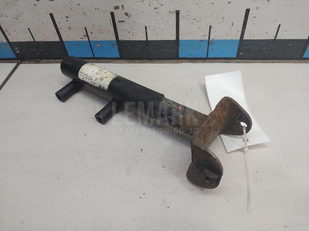 Кронштейн усилителя заднего бампера правый 3B0807336A VAG