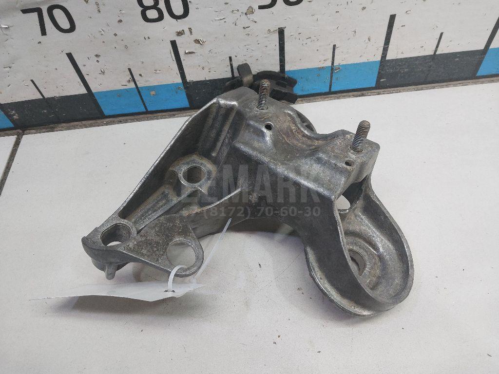 Кронштейн опоры двигателя 4B0199352B VAG