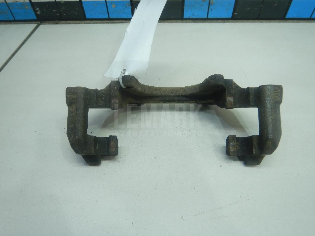 Скоба суппорта переднего 6R0615125 VAG