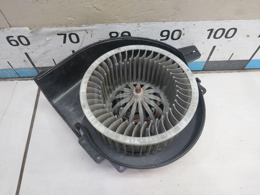 Моторчик отопителя 6R1819015 VAG