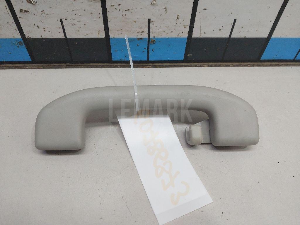 Ручка внутренняя потолочная 739404EA2B Nissan