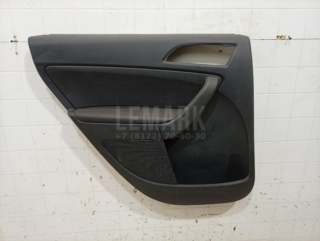 Обшивка двери задней левой 5L0867211D VAG