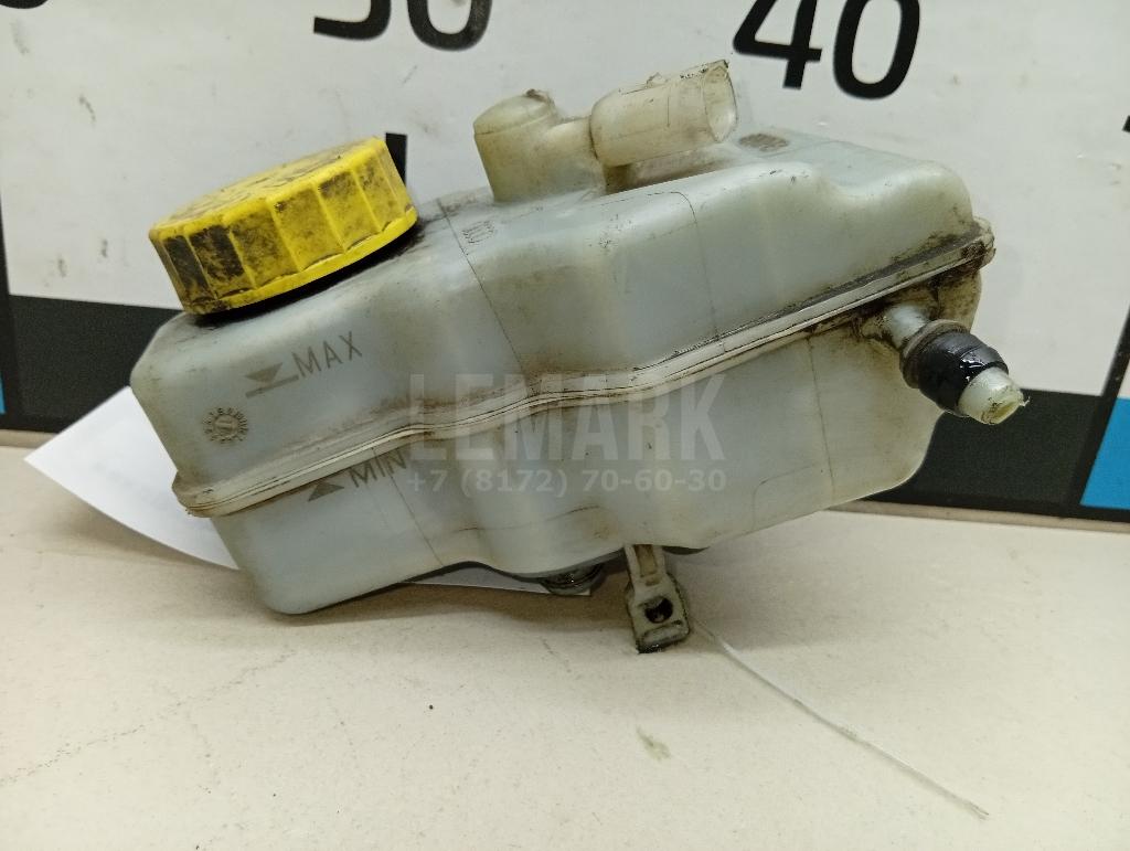 Бачок главного тормозного цилиндра 6R0611301A VAG