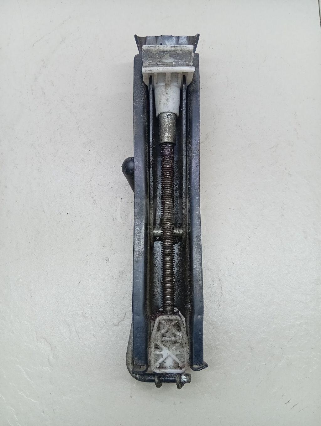 Домкрат 6R0011031H VAG