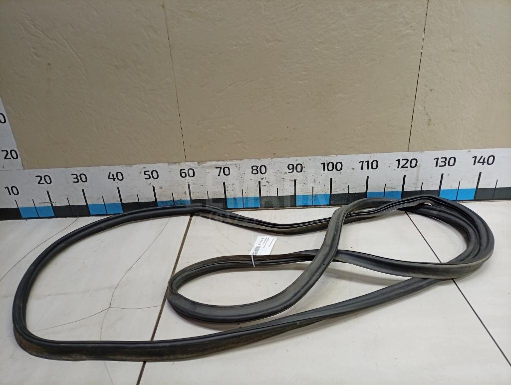 Уплотнитель багажника 5E5827705G VAG