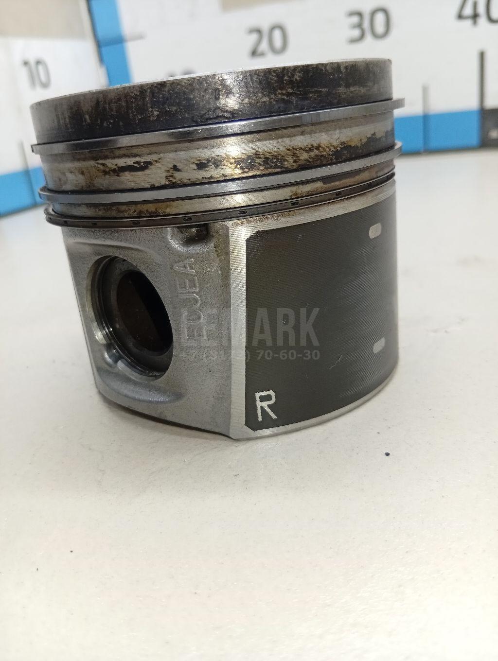 Поршень 1455355 Ford