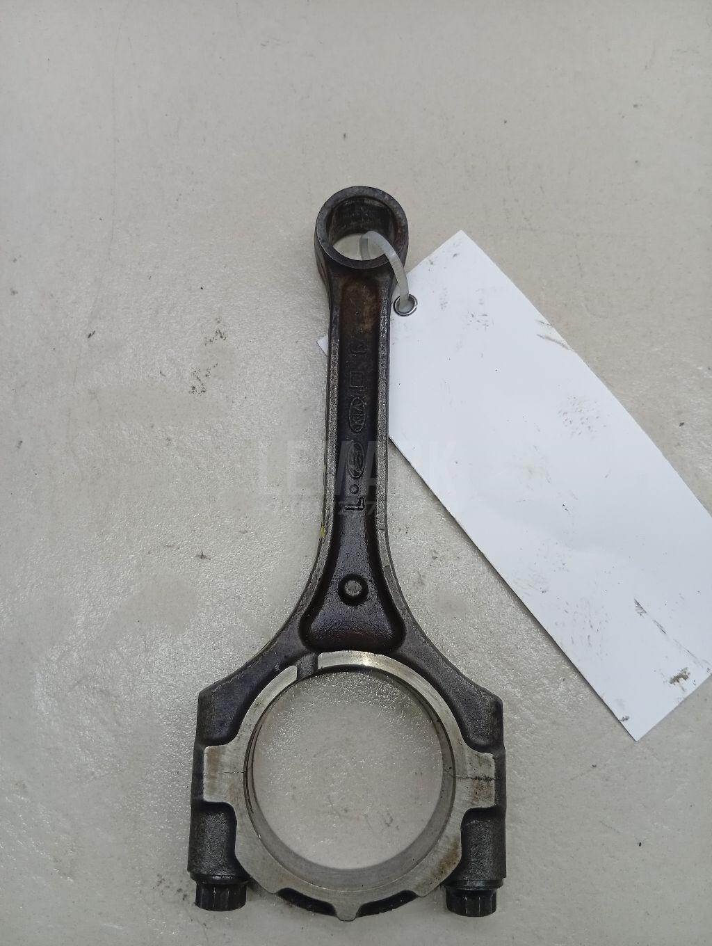 Шатун 235102B000 Hyundai-Kia