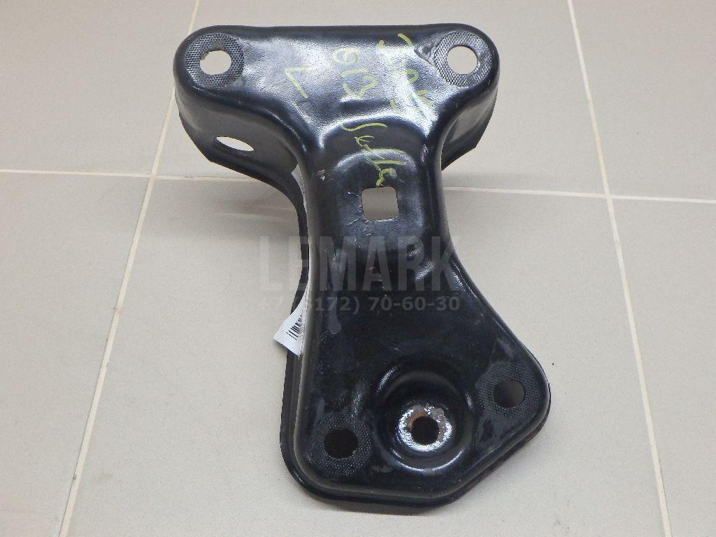 Кронштейн задней балки 5C0501545B VAG
