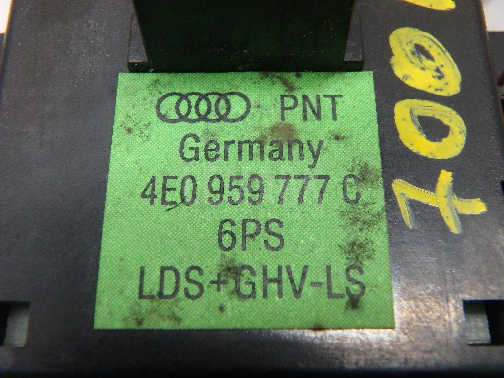 Кнопка регулировки сиденья для  Audi A4 [B7] 2005-2007
