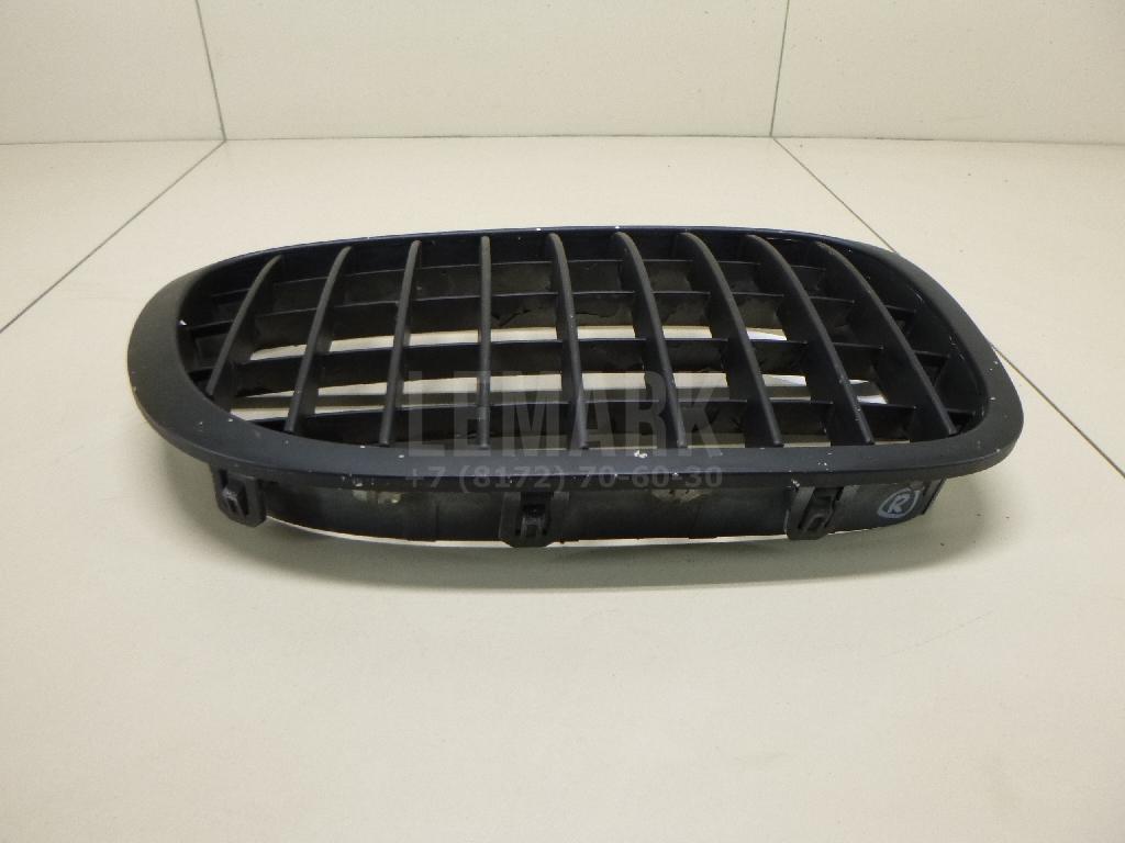 Решетка радиатора правая для  Audi Q6 2022